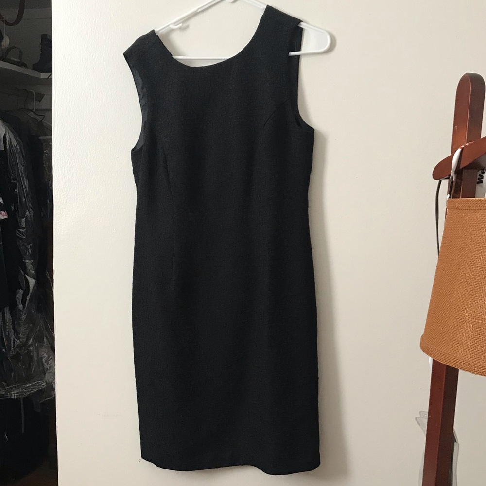 Black cocktail dress, Carmen Marc Valvo (8)